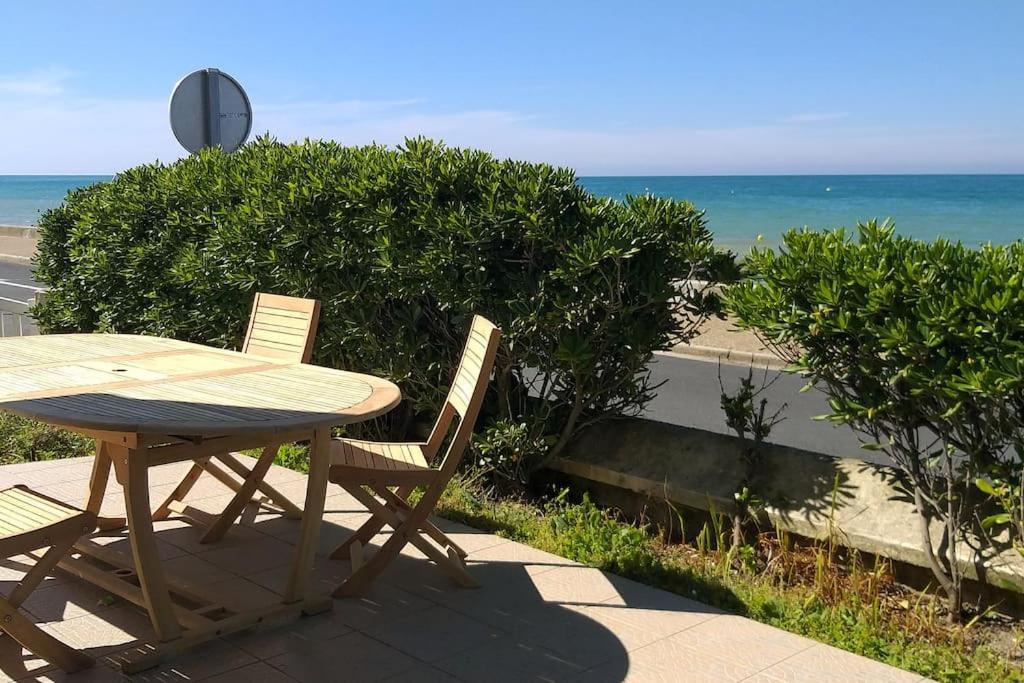 Vue Exceptionnelle En Front De Mer, 8 Personnes Ver-sur-Mer Bagian luar foto